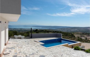 Stunning home in Prgomet with Outdoor swimming pool, WiFi and 3 Bedrooms